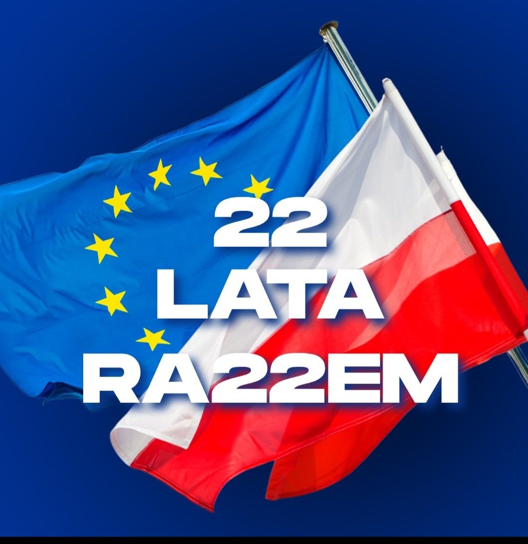 LaGosiaK's tweet image. 22 lata temu dołączyliśmy do Unii Europejskiej, żeby oderwać się od ruskich. Pisowietów i #konfederusja nie brakuje. Bądźcie czujni! Trzeba pogonić #pisbolszewia na zawsze! 
#I❤️EU