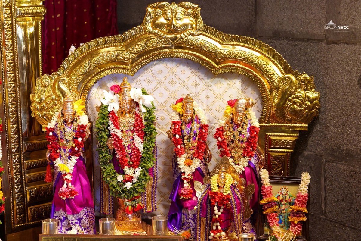 ISKCONPune's tweet image. 🙏🏽𝐓𝐨𝐝𝐚𝐲'𝐬 𝐃𝐚𝐫𝐬𝐡𝐚𝐧 📿 🗓𝟎𝟏-𝟎𝟓-𝟐𝟎𝟐𝟔🙏
🌷𝐒𝐫𝐢 𝐁𝐚𝐥𝐚𝐣𝐢🌷
.
.
#ISKCON #ISKCONNVCC #ISKCONNVCCPune #ISKCONPune
#Chandanyatra #Chandanyatra2026 #Chandan #Yatra

.
whatsapp.com/channel/0029Va…