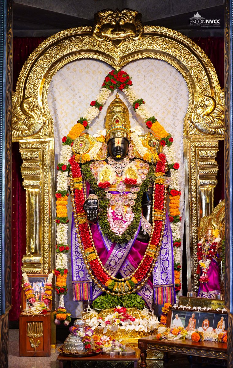 ISKCONPune's tweet image. 🙏🏽𝐓𝐨𝐝𝐚𝐲'𝐬 𝐃𝐚𝐫𝐬𝐡𝐚𝐧 📿 🗓𝟎𝟏-𝟎𝟓-𝟐𝟎𝟐𝟔🙏
🌷𝐒𝐫𝐢 𝐁𝐚𝐥𝐚𝐣𝐢🌷
.
.
#ISKCON #ISKCONNVCC #ISKCONNVCCPune #ISKCONPune
#Chandanyatra #Chandanyatra2026 #Chandan #Yatra

.
whatsapp.com/channel/0029Va…