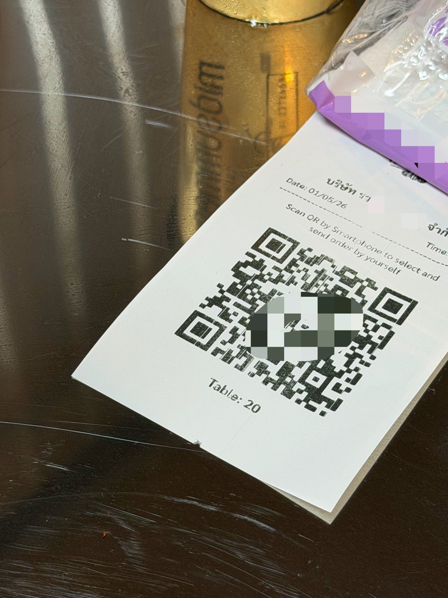ยกให้เลย ร้านที่ให้สแกนสั่ง QR แต่ร้านลึกทึบในตึก สัญญาณ 4G / 5G ไม่มี และไม่มี wifi ให้ เลยถามพนักงานว่าจะให้พี่สั่งยังไงก๋วยเตี๋ยวเริ่มต้นชาม 150฿ - 250฿ พนง.ต้องเดินเอามือถือมาแชร์ไวไฟให้ งงมาก ถ้าสถานที่ไม่อำนวยอย่างน้อยก็ควรมีรหัส wifi แปะไว้บริการมั้ย