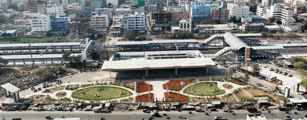 kishanreddybjp's tweet photo. Hafizpet Railway Station is all set to redefine rail travel

Hafizpet Railway Station in Telangana is being upgraded. Soon, the station will offer modern, state-of-the-art passenger amenities and enhanced travel experience.

Project Cost: ₹29.21 crores

Work Status: 99% completed