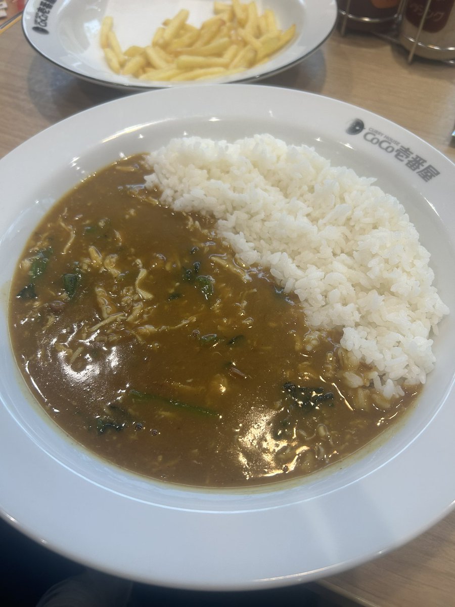 Sakudayo__'s tweet photo. #スバなで見守り中 みろよ…5人で来て1セットずつ頼んだんだよ…あと1枚でエグゾディアが完成するぜ？😭 https://t.co/tQByIK1iHj