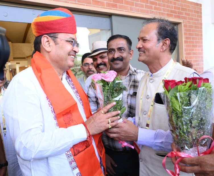 nppsevatrust's tweet image. स्नेह, सम्मान और अपनापन 🤝🌸
ऐसे ही रिश्ते समाज को मजबूत बनाते हैंआप सभी के प्यार और सम्मान के लिए दिल से आभार 🙏#Gratitude #Respect #Togetherness #Community #PositiveVibes