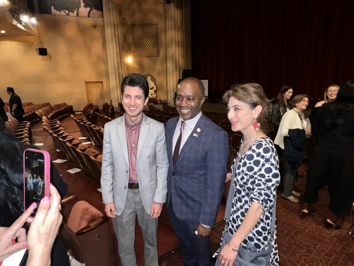 Tony Thurmond tweet media