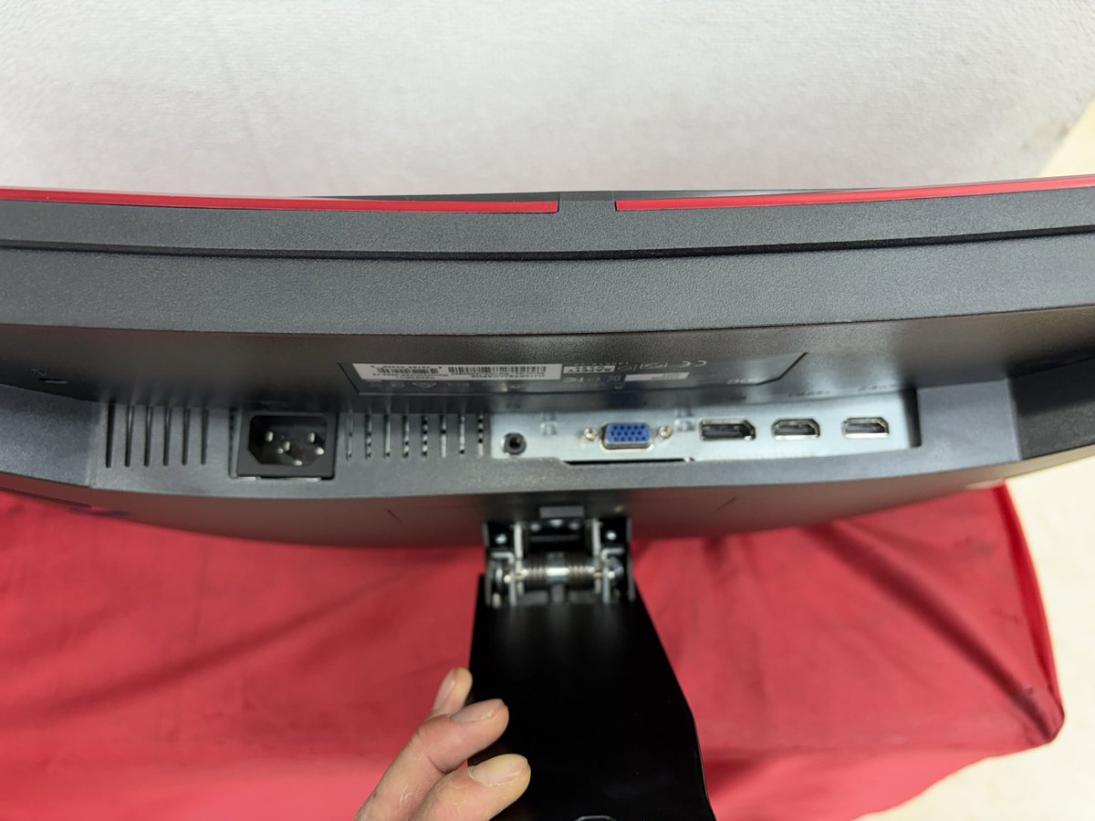 PCコンフル秋葉原2号店(中古PCショップ) tweet media