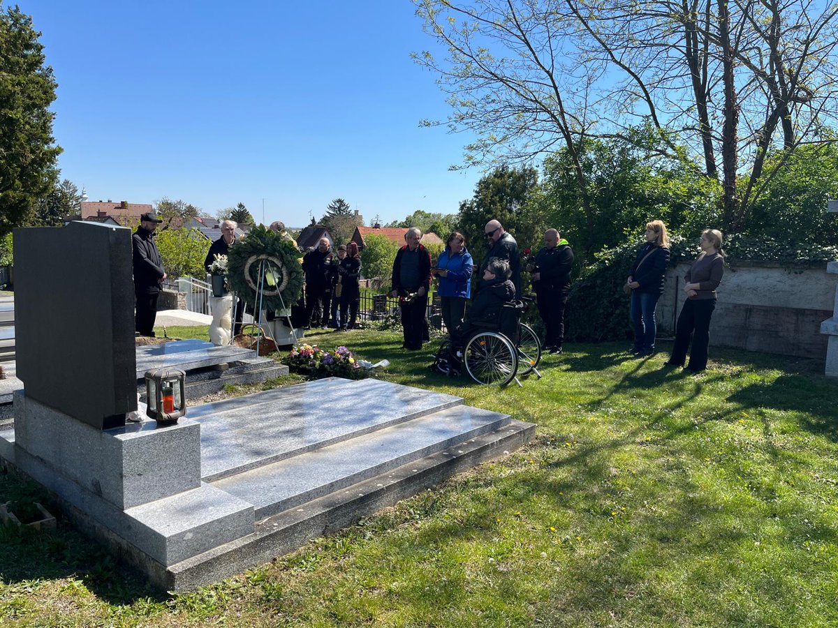 ElsaPacoo72's tweet photo. Ruhe in Frieden Mama 🙏🏻🕊️✝️😢 .... Rest in peace Mom 🙏🏻🕊️✝️😢 https://t.co/vaTB39EVwb