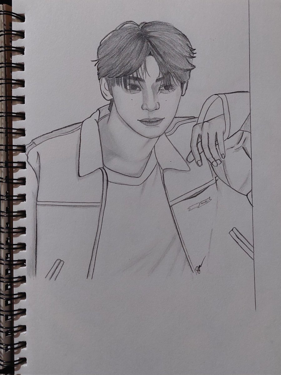 1996_s__'s tweet photo. 🌽🌙⚡️#TianXuning #TianZiyu #RevengedLove #sketch #drawing #leipeng99 #foryoupage #leipeng99 #ChiCheng #ziyu https://t.co/RQ551hR3zR
