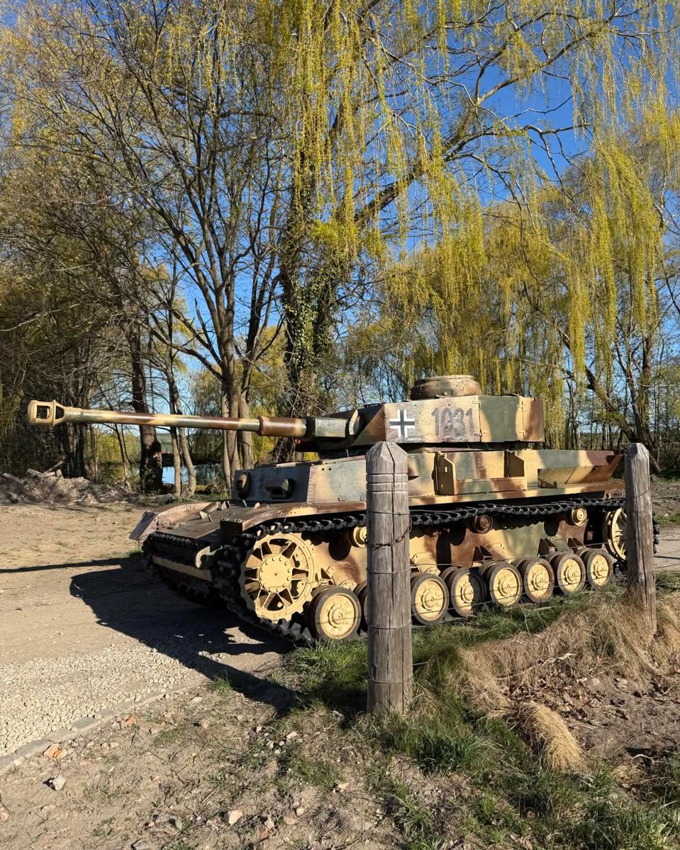 ArkadiuszMolis1's tweet image. Good day. The second Panzer IV in Europe running on its original Maybach engine and the first complete Panzer IV in Polish museum. See it in Poland or Europe at historical events and war movie ^^ #WW2 #History #Tanks