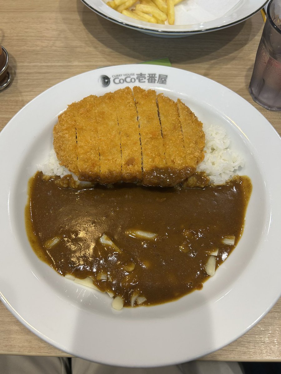 rindal3939's tweet photo. #スバなで見守り中
友達と行ってきたー
美味い！辛い！しゅばぁぁ٩( ᐛ )و https://t.co/q0356fObjz