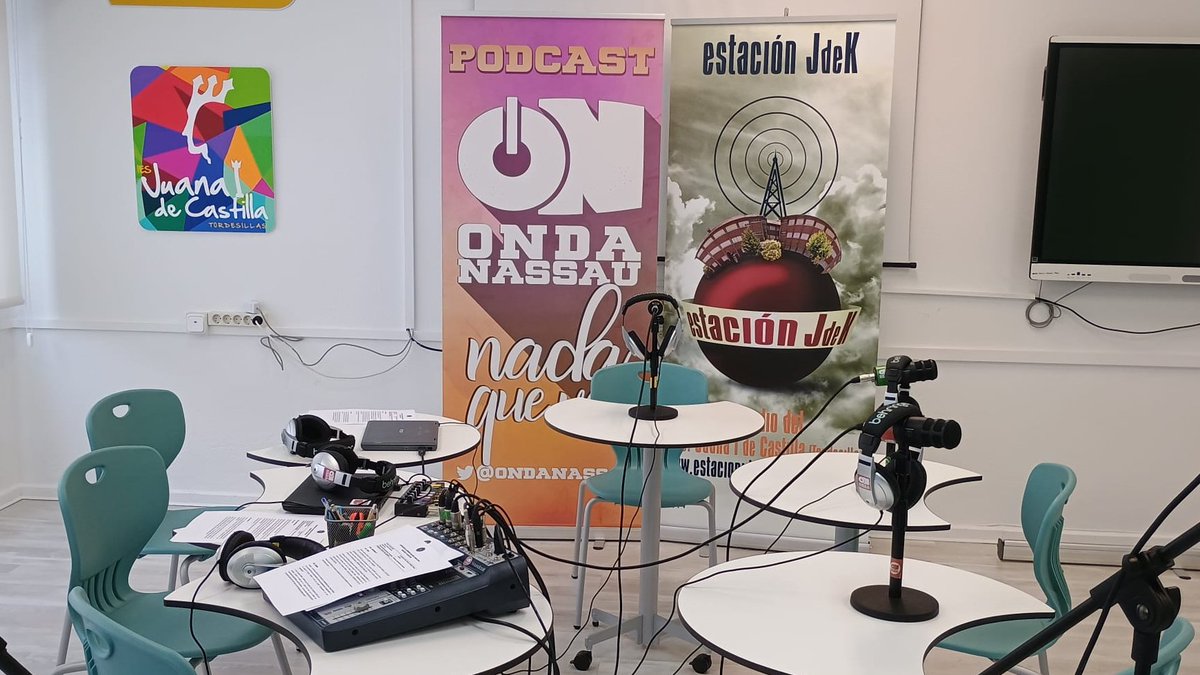susanarctrancho's tweet photo. @IESJuanaITorde @ondanassau @estacionJdeK El @AudioEducativo en el aula nos permite aprender a través de la voz, de las emociones que encierra y de  oportunidades que surgen de encuentro con historias que emocionan.

No se me ocurre una forma mejor de aprender y crecer.

@Cheloradio @gzumeta @elisaariasga @aperezmaillo https://t.co/x48rtoMXJy