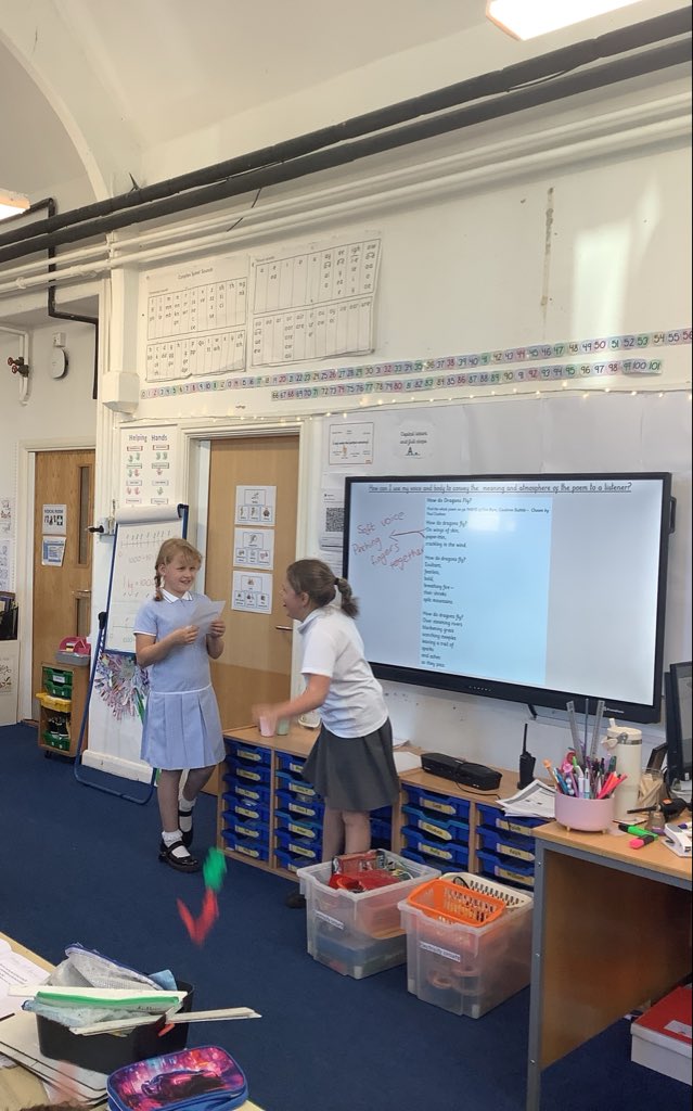 SAPSOtters's tweet image. In #reading this week we had another go at exploring the vocabulary and thinking about how we can use our bodies and our voices to perform another poem.