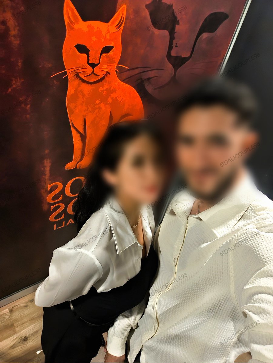 Dali couple tweet media