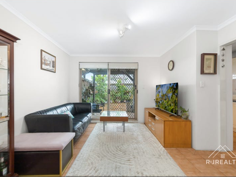 RnJRealtySydney's tweet image. Motivated vendor!

3-bed, 2-level townhouse in Matraville with 2.5 baths + double parking. Low-maintenance living in a prime Eastern Suburbs location—close to parks, shops &amp;amp; the beach.

📍 11/22–24 Wassell St
👉 Enquire now
#SydneyProperty #Matraville #ForSale #RnJRealty