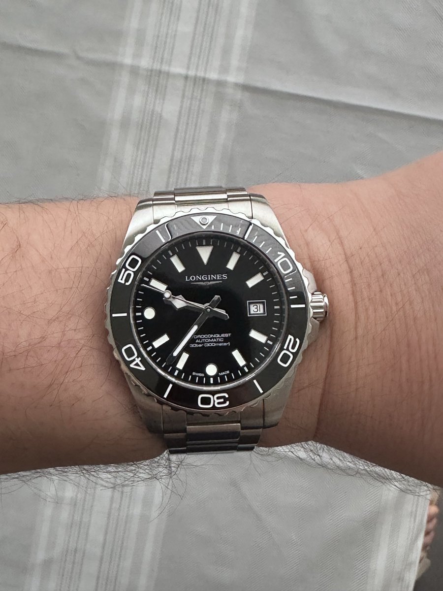 syJackaL's tweet image. New Hydroconquest 42 mm vs Omega Seamaster Pro  . Which one do you choose? Pls write.#longines #hydroconquest #new #omega #watches