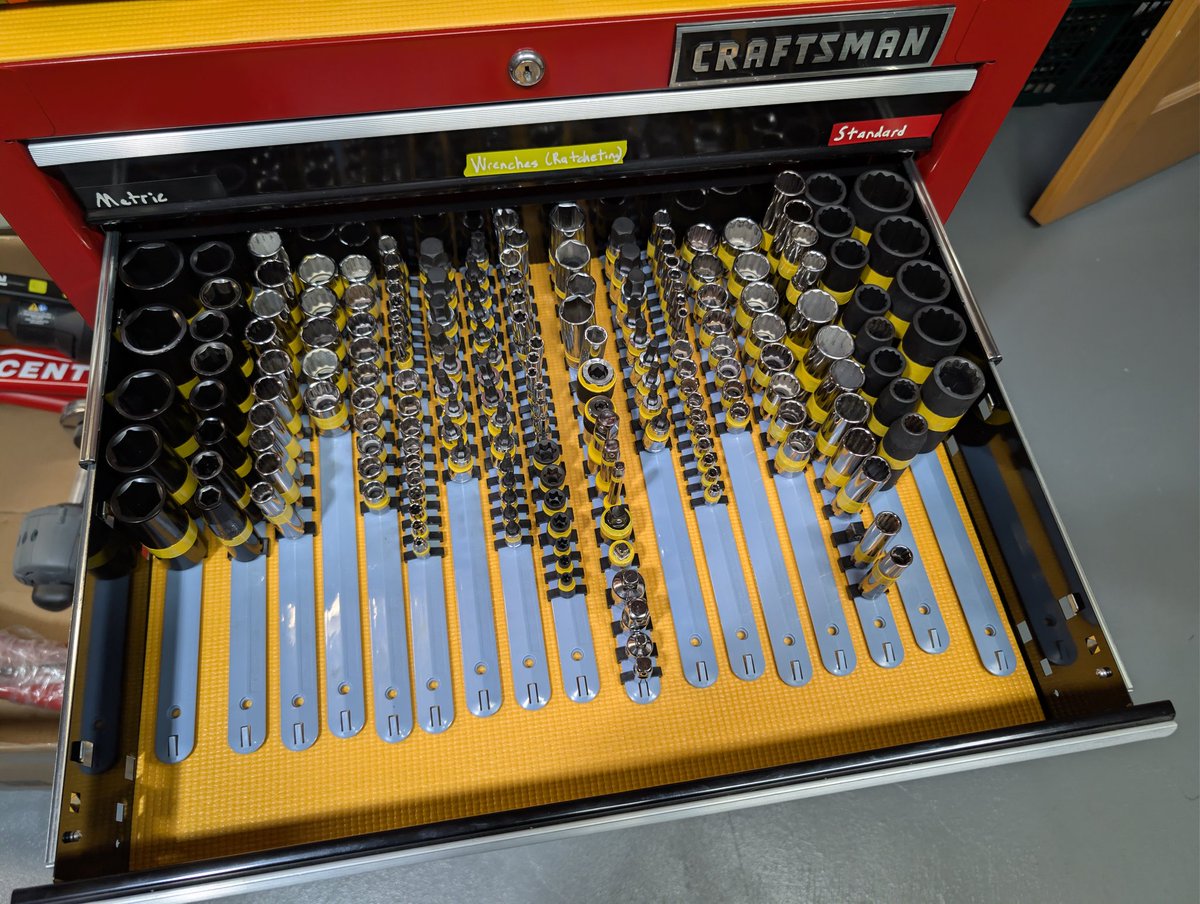 TheProfosist's tweet image. Making progress on the toolbox. 

The wheels and locks are game changer. And that socket drawer is so much easier to navigate with the bighter yellow liner!

amzn.to/4ugwnvL

#modding #DIY #HandyMan #maker #ToolTip #ToolPickups