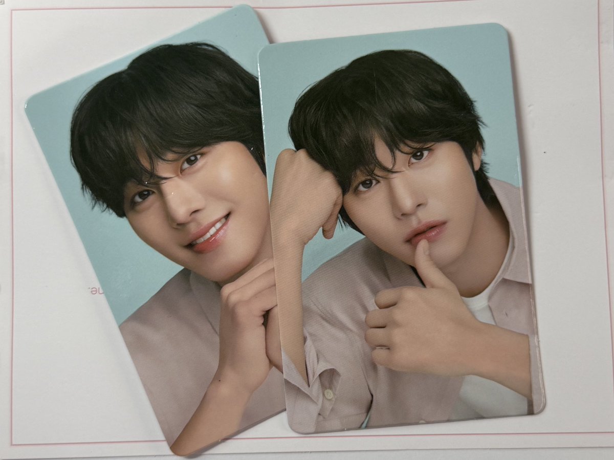My #DearDahlia lip product orders are finally here and they came with #AhnHyoSeop photo cards ❤️

#안효섭