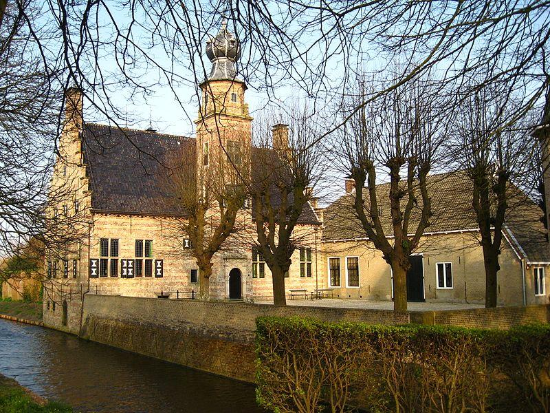 Friespunt's tweet photo. #Hjoed yn 1635 waard de lettere abbekaat by it Hôf fan #Fryslân Henricus Popta berne yn in earm gesin yn #Ljouwert. Yn 1687 kocht hy Heringa-state @poptaslot
yn #Marsum, dat nei syn dea ûnbewenne bliuwe moast ûnder tafersjoch fan de 4 fâden fan it Popta-gasthûs.
#FryskX https://t.co/wiaEOiWKe5