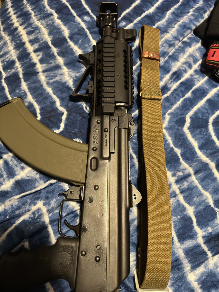 Tacticaljavi999's tweet image. My buddies uncle Randall let me have this sling that came off his AK🥹🙏What an awesome dude Love #2A lovers🇺🇸🦅🦅🦅