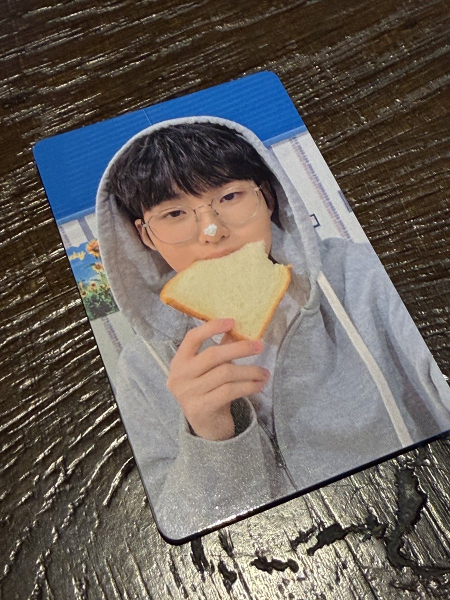 우니 tweet media