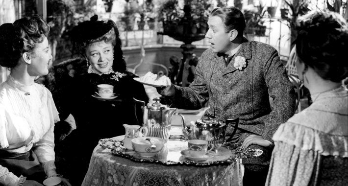 daveainsworth63's tweet photo. Film of the day - The Card (1952) Bright comedy based on the novel by Arnold Bennett starring Alec Guinness, GlynisJohn, Valerie Hobson, Petula Clark, Edward Chapman and Joan Hickson @TalkingPicsTV 5.00pm this afternoon #ArnoldBennett #AlecGuinness #JoanHickson #PetulaClark https://t.co/clDfqk1cM1