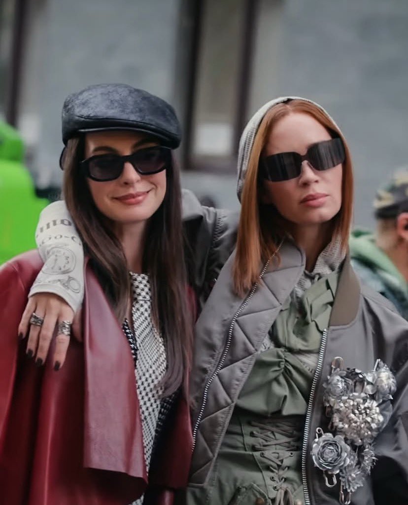 emilybluntverse's tweet photo. SACHSTON ARE CANON https://t.co/mecsRLOgIY