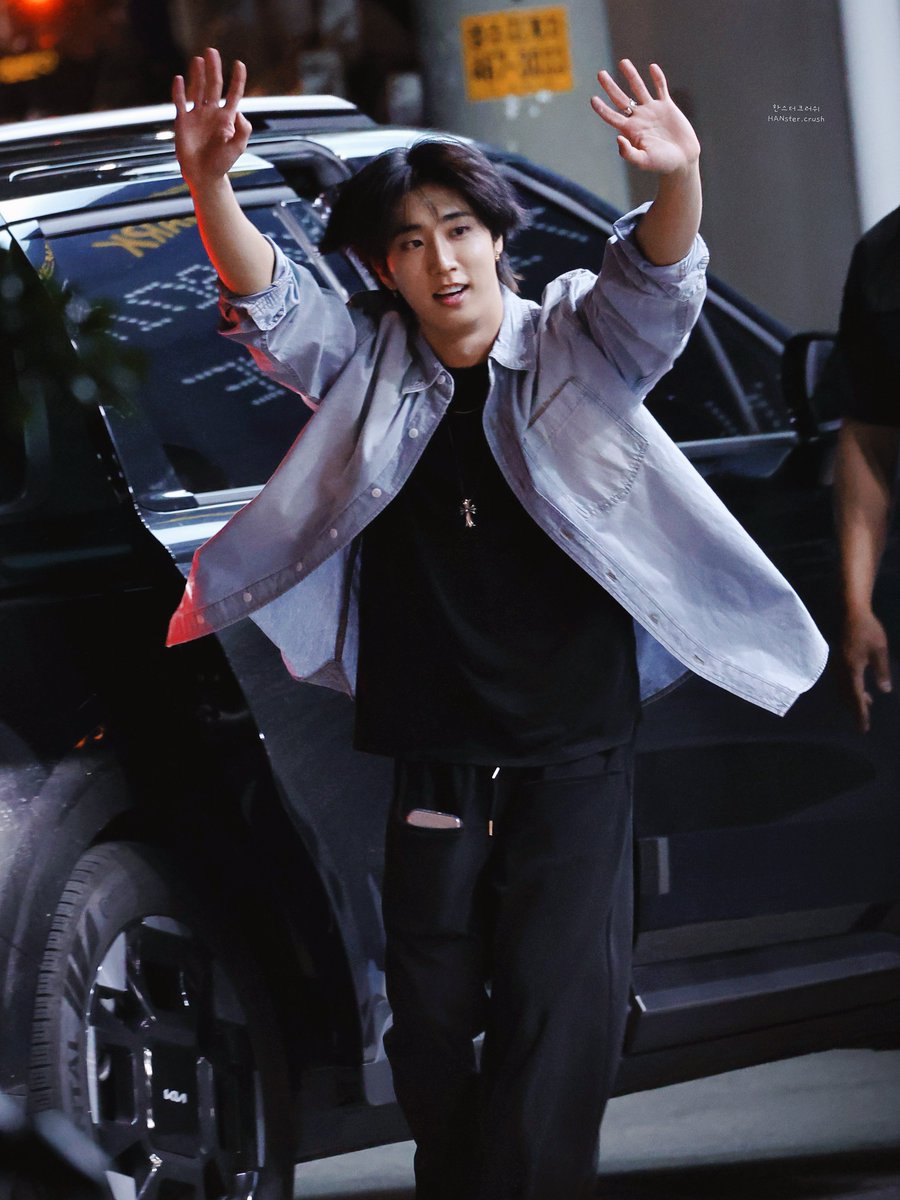 한스터크러쉬 tweet media