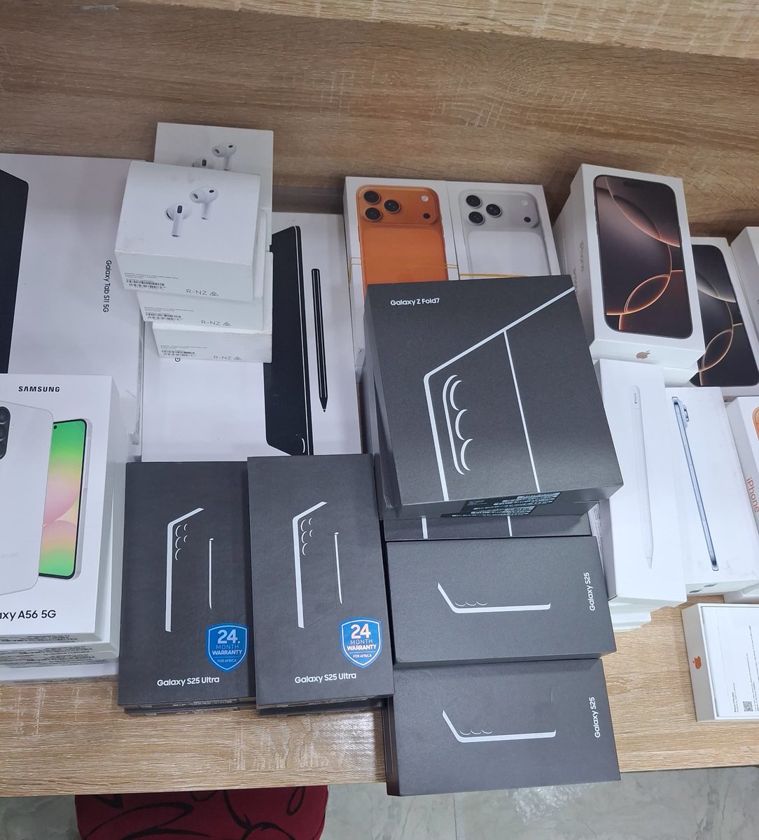 iCon Gadgets📱💻⌚️ tweet media