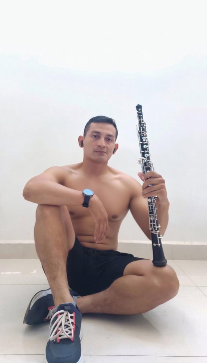El músico 💪😈🤘 Relajado...