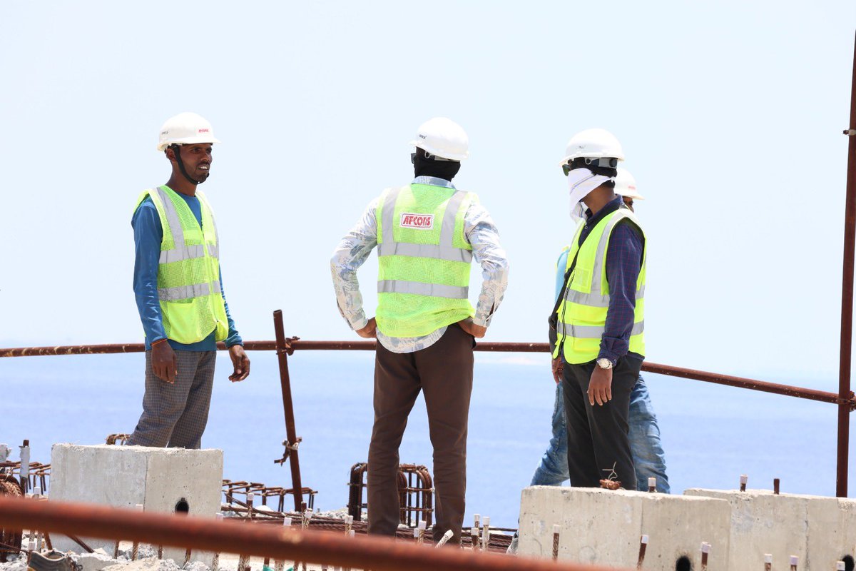 raajje24MV's tweet image. Raajje24 pays tribute to the hard work and commitment of all workers. Every worker deserves to be valued and treated with dignity.
#HardWork #Dedication #DignityAtWork #ValueWorkers #Respect #Raajje24