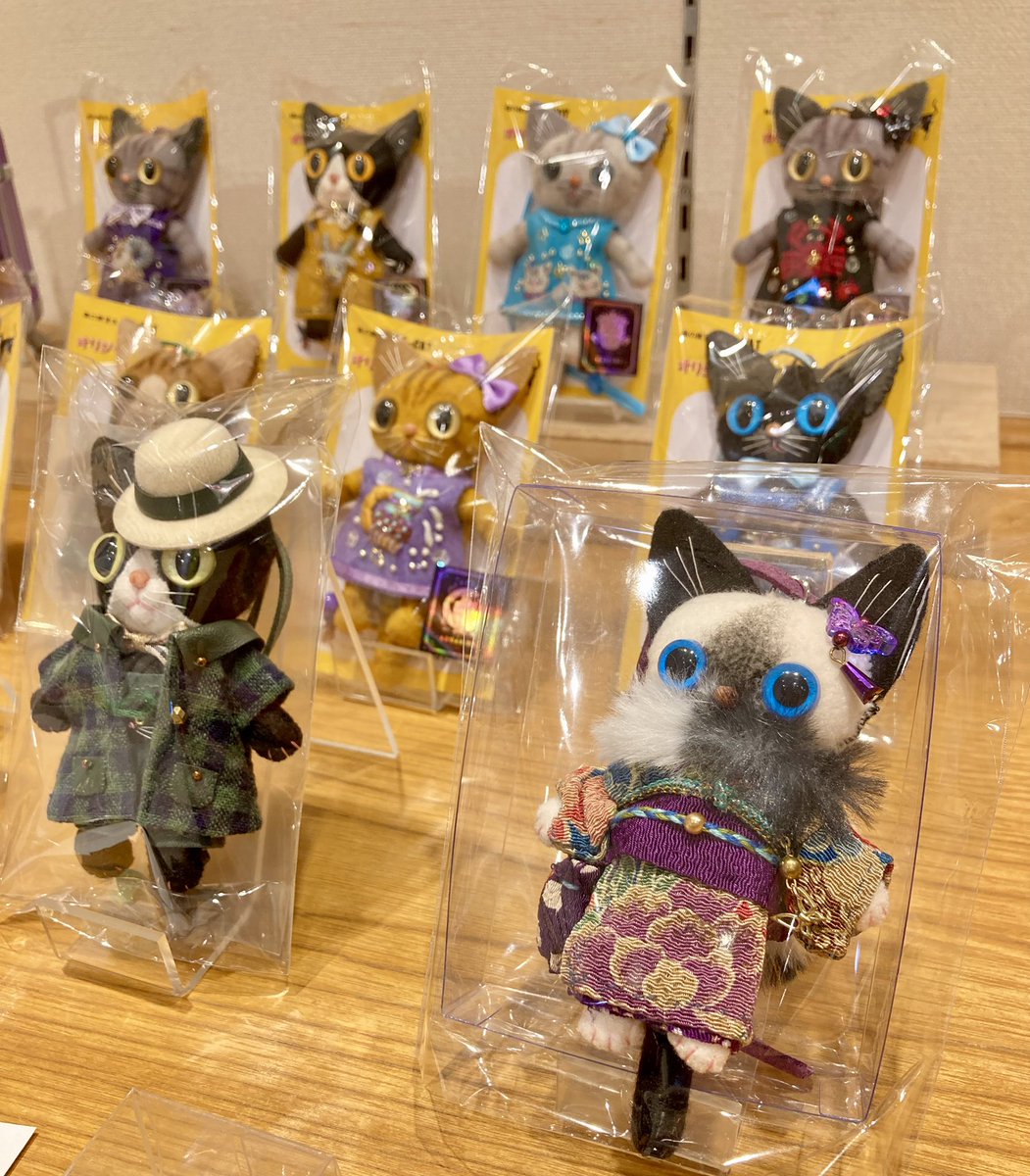 shimanukikokesi's tweet photo. BE-CATさん
12星座別の猫ぐるみや
カートに入ったおしゃれな猫です😸
みちのくのねこ展 vol.19
5/7まで #しまぬき本店 で開催!
#BECAT
#みちのくの猫展 #仙台
#cat https://t.co/f4jhmCWdcW