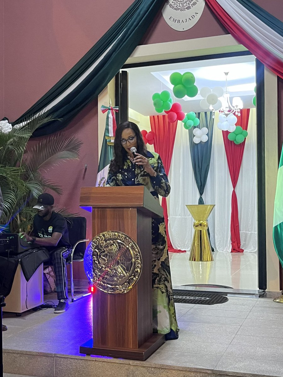 EmbaMexNig's tweet photo. 50th anniversary of diplomatic relations Mexico-Nigeria.

#mexiconigeria #mexiconigeria50 #diplomaticties #embamexnigeria https://t.co/Jf0Yug88Tb