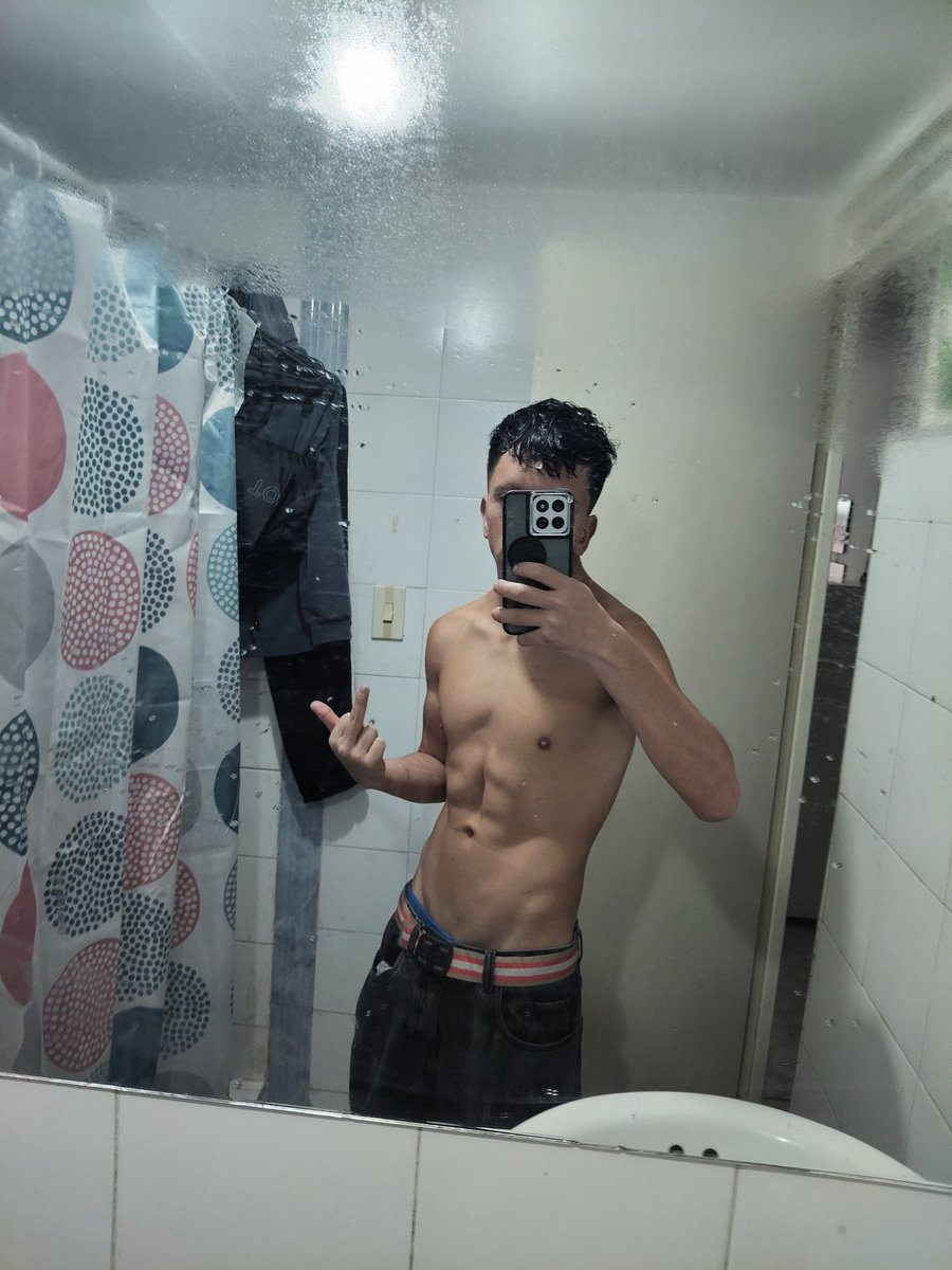 Gato_mmlo8's tweet photo. RT para subir como se ve afeitadito 🔥 https://t.co/9glmNSJqYh