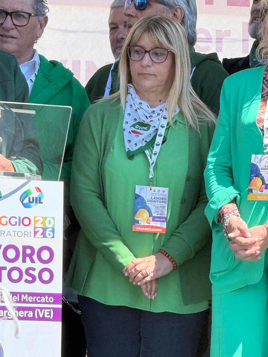 FisascatCislPug's tweet photo. Presenti a Marghera per la manifestazione unitaria di #CgilCislUil per ribadire il nostro impegno ad un lavoro dignitoso, ben retribuito, contrattualizzato, a difesa di nuove tutele e nuovi diritti per l'occupazione che cambia 

#PrimoMaggio #1M2026 #lavorodignitoso https://t.co/eTisadisE9