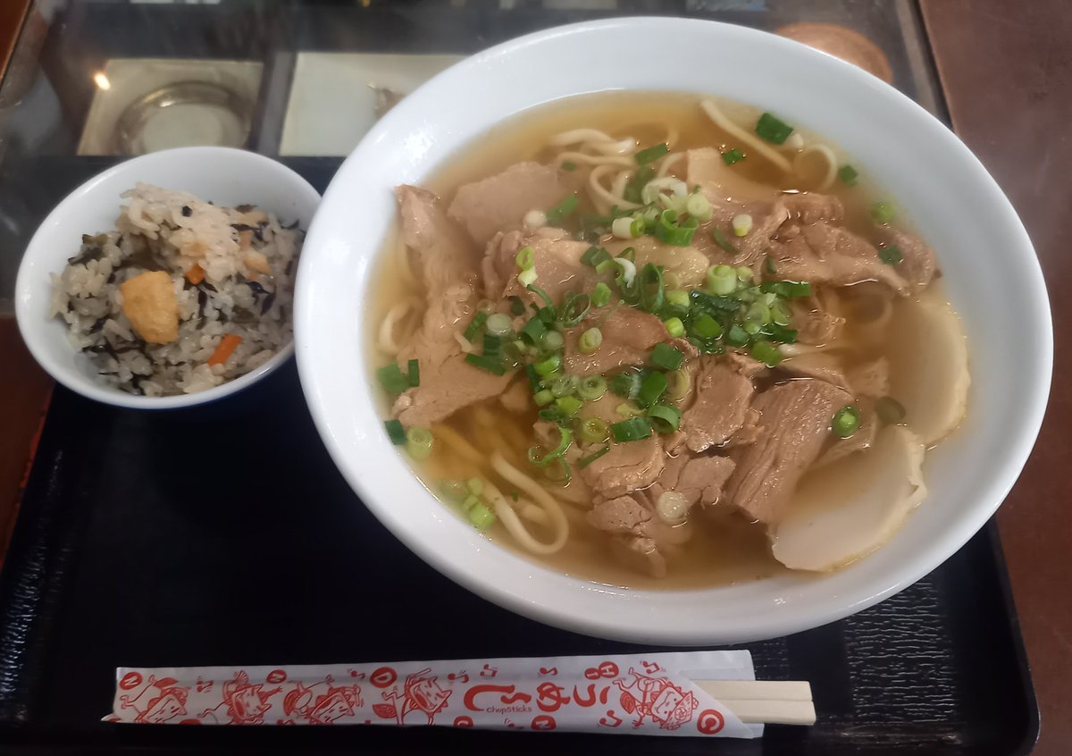 05runa04's tweet photo. 肉そば。旨し。 https://t.co/pA79GW2AFs