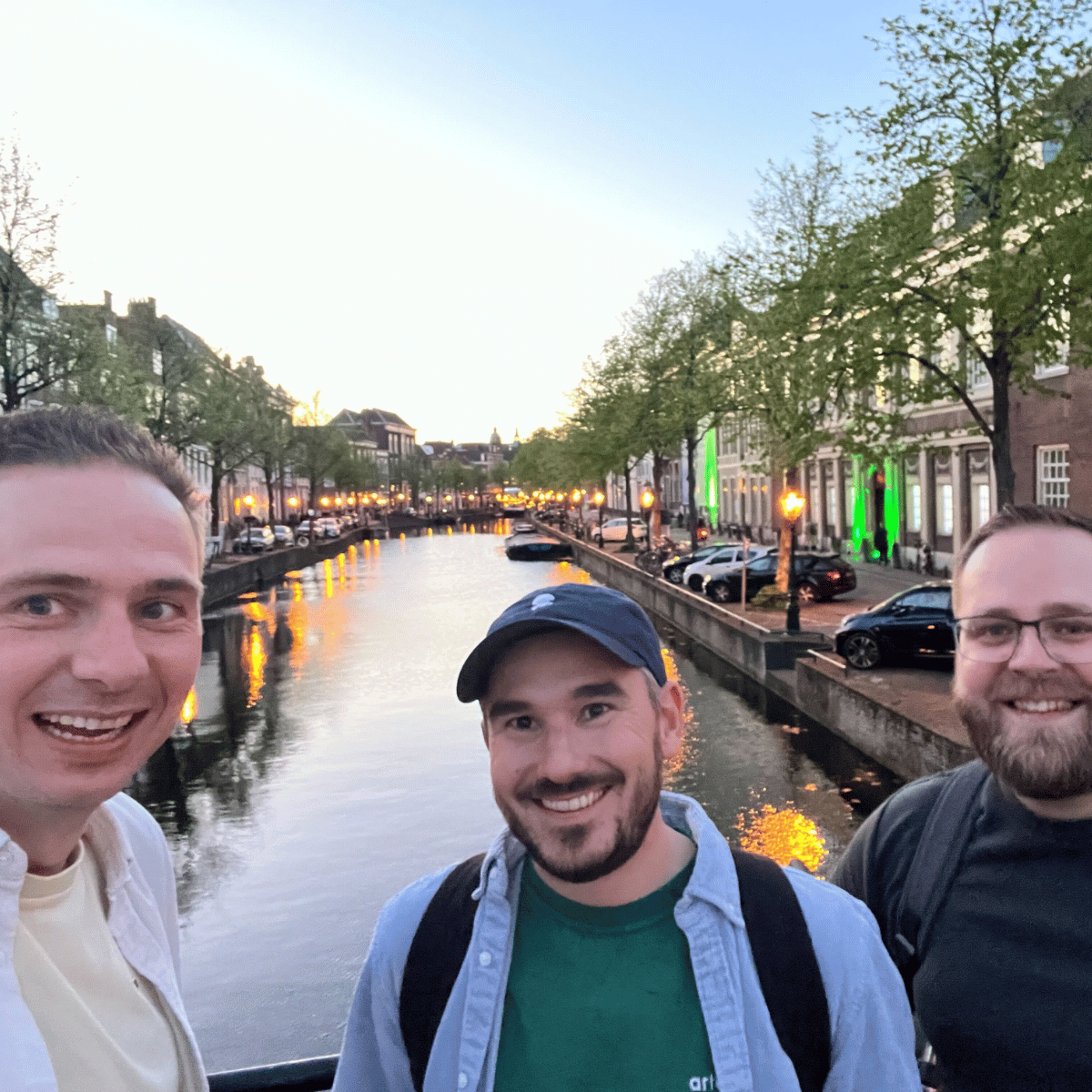 root3nl's tweet photo. 🤩 Gisteren waren we bij Mac Admins Europe. Iedere organisatie tackelt Apple-integraties weer anders, dus even flink sparren met internationale vakgenoten is altijd goud waard.
Bedankt @MacAdminsEurope!

#MacAdmins #Root3 #AppleAtWork #SupportApp #Leiden https://t.co/vEyxABHqHE
