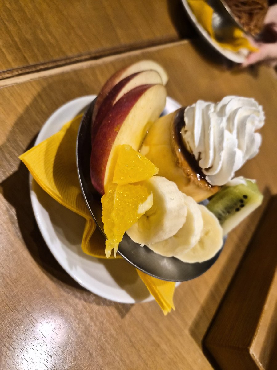 ほとんど来たことないココスで晩ご飯♪
ハンバーグ美味かった😋