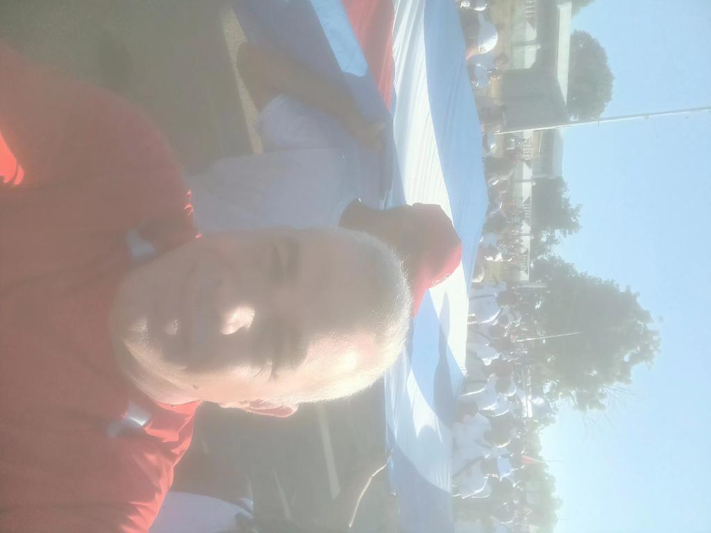 OrlandoJavierRG's tweet photo. Partivipa La Empresa de Bebidas y Refrescos Santiago de Cuba en el desfile por el 1ro de Mayo  junto la los trabajadores del MINAL y todos Sindicatos de la Provincia. LA PATRIA SE DEFIENDE https://t.co/doMfJ68YZr