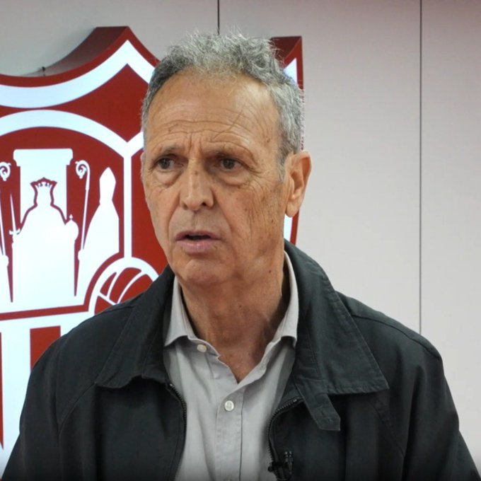 LibreDirectoSEV's tweet image. 🔴CAPARRÓS, para los medios del @SevillaFC:

🗣️"Nuestro estadio el lunes será una caldera. Nos tiene que hervir la sangre roja, pensar en el Sevilla, que es lo más grande. Porque ser sevillista es lo más grande".

@carrusel | @RadioSevilla | #SevillaFC