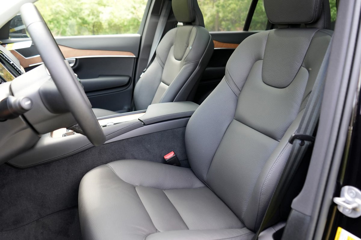 youngervolvo's tweet image. 🤑 $15,666 OFF!!!

👉 2025 #Volvo XC90 Plus
👉 MSRP: $75,965
👉 Younger Price: $60,299

💻 More information-&amp;gt; VolvoCarsHagerstown.com
