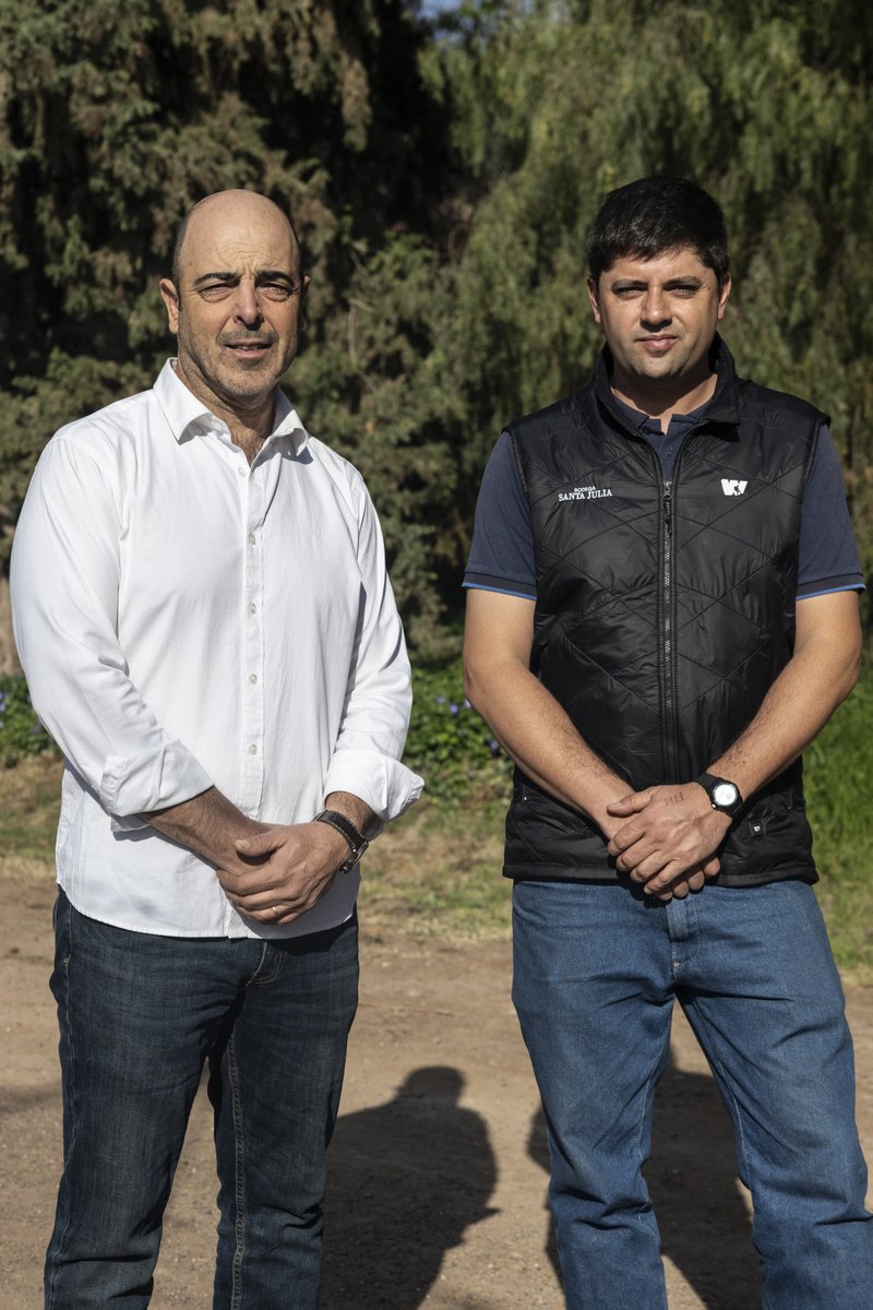 SantaJuliaARG's tweet photo. A quienes día a día demuestran por qué no les da lo mismo. A nuestro gran equipo: ¡feliz día! https://t.co/TzNbGlP9n6