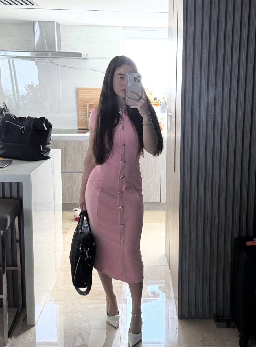 Angievarona tweet media