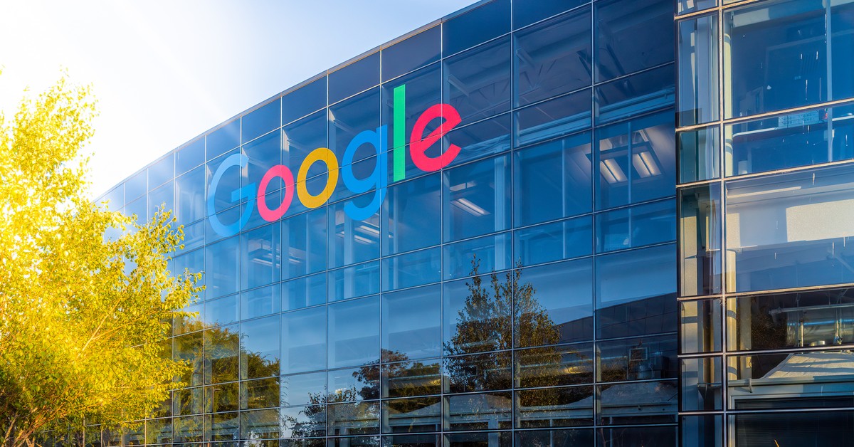 Zivesk's tweet image. Služba Google Translate oslavuje 20. výročie svojho vzniku. Pri tejto príležitosti prináša novinku, ktorá pomocou umelej inteligencie analyzuje výslovnosť používateľov.
Viac tu: brnw.ch/21x26zp

#spravy #google #googletranslate #google
