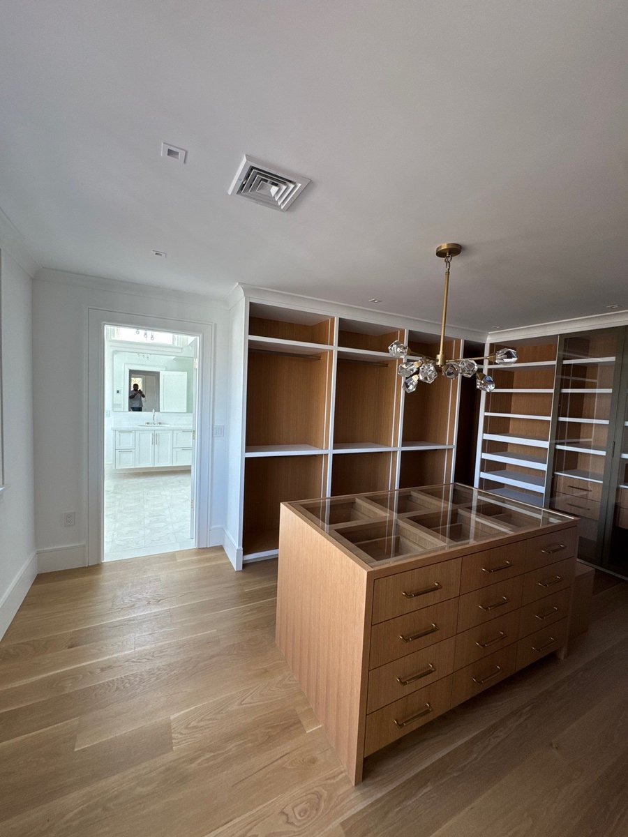 ProlinePaintin3's tweet image. Ready to refresh every corner of your home? Contact us today to get started! 🏡

#HomeRefresh #InteriorPainting #SmallSpaces #FreshPaint #HomeDetails