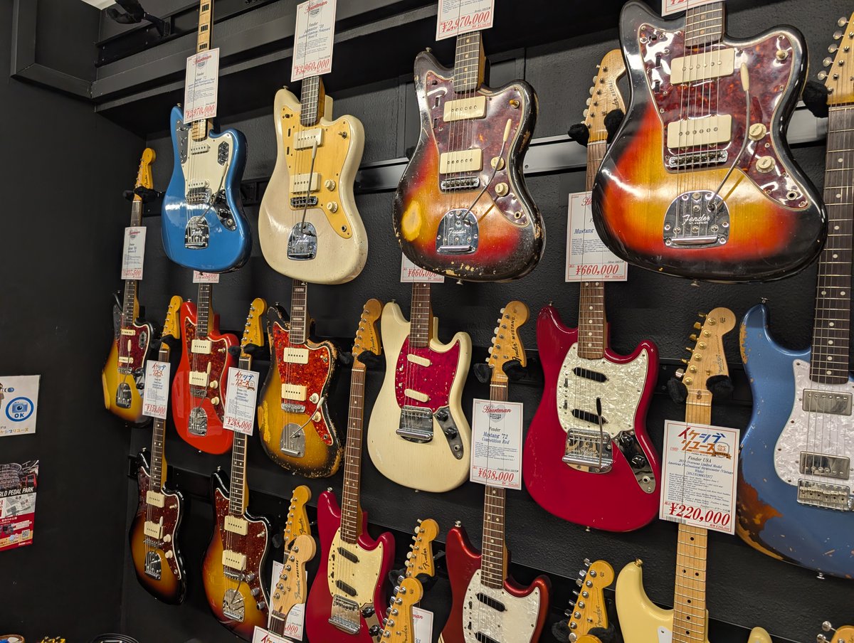 HeartmanVG's tweet image. 【イケシブリユース／ハートマンヴィンテージオフセットボディコーナー🎵】

店舗にお立ち寄りの際は、ぜひ手に取ってご覧ください。
解説も随時更新しております⬇️

ikebe-gakki.com/Form/Product/P…

ikebe-gakki.com/Form/Product/P…

明日はアルミニウムピックガードあたりを公開したいですね🎸
