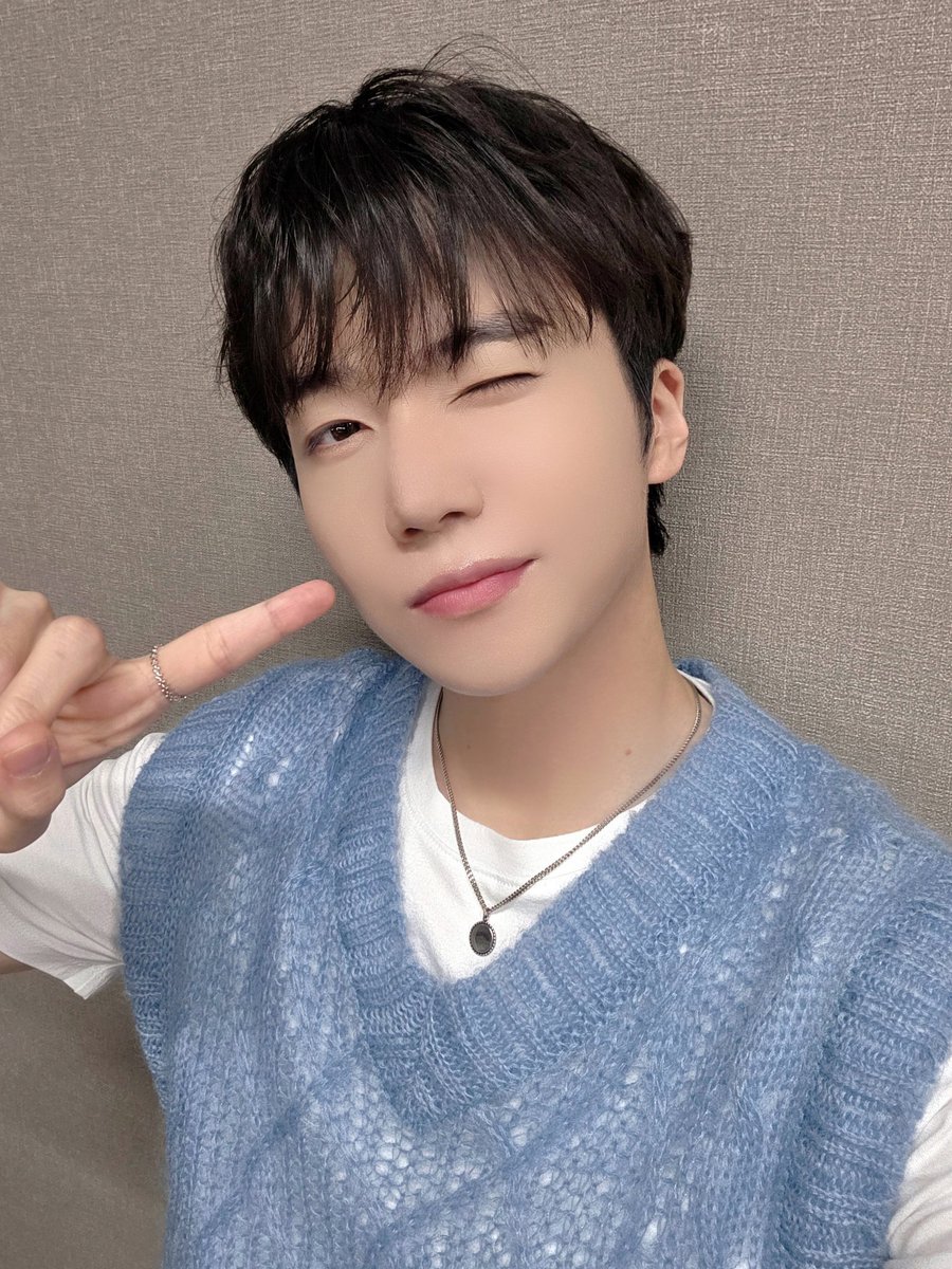 S27M_official tweet media