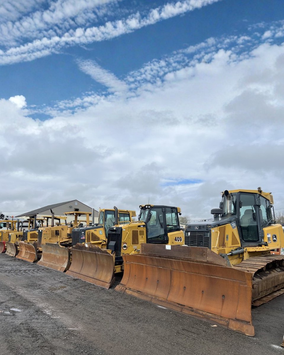 EQfacts's tweet image. Too much equipment to fit in one post!

Sales Auction Company's 17th Annual Spring Auction is live this weekend on Equipmentfacts.

🔗 ow.ly/gl2j50YSYoy
📆 Saturday, May 2
⌚ 8 AM ET
📍 Windsor Locks, Connecticut

#EquipmentAuction #ConstructionEquipment #Construction