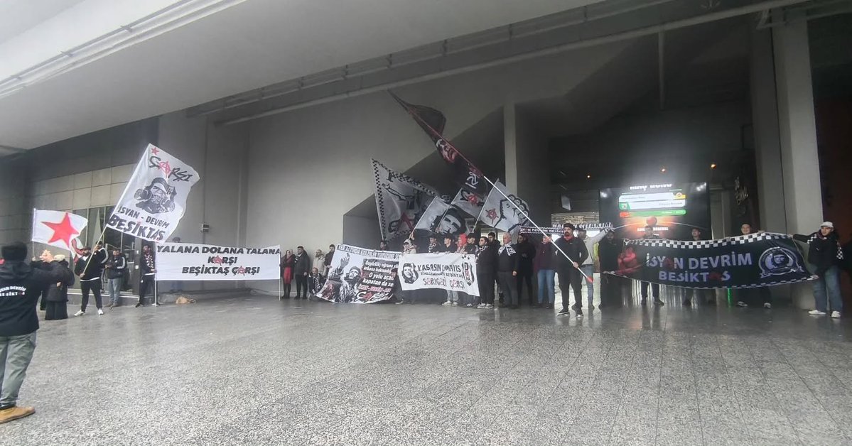 ultras_antifaa's tweet image. #Turkey — Beşiktaş supporters are taking part in May Day demonstrations.