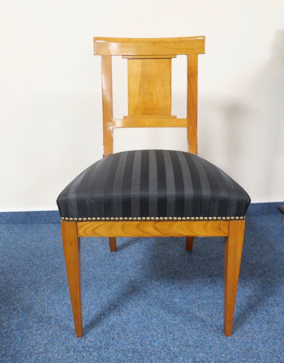 AntikhandelStgt's tweet image. NEUwertig Original Biedermeier um 1820 Holzstuhl Stuhl Sessel Mohair Kirschbaum ➡️➡️➡️ €930.00
➡️➡️➡️ Hier kaufen: ➤ shop.antikhandel-stuttgart.de/products/neuwe…
#ring #goldschmuck