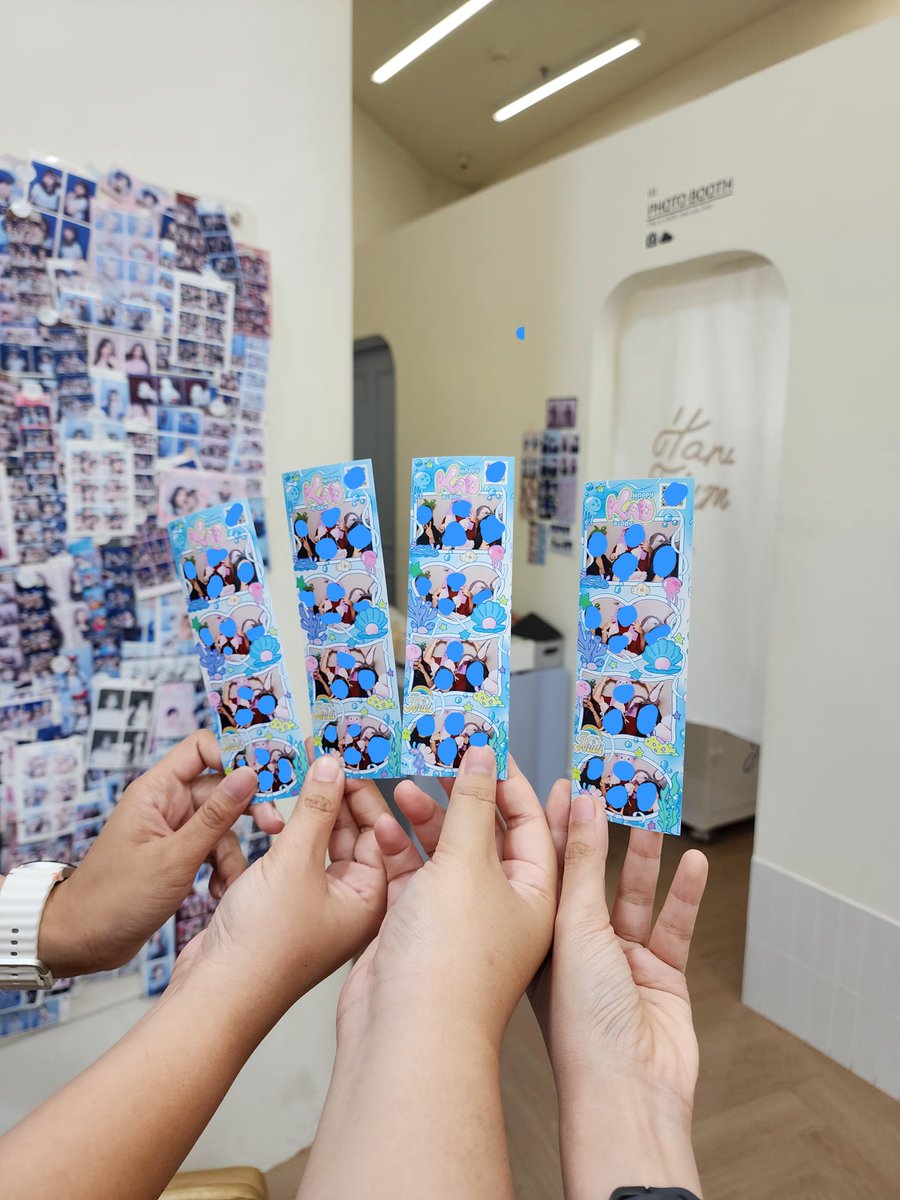 lBaiFernl's tweet photo. พากันมาถ่าย Photobooth พี่เก้า อยากถ่ายสีชมพู แต่ได้สีฟ้า ลงไปดำน้ำกันเลยทีเดียว 55555 😂🤏🏻
with @nanniibah @immaeatyourhead @KJ_NY_9779s 
#nudi_photos https://t.co/CRA9M0F3yZ
