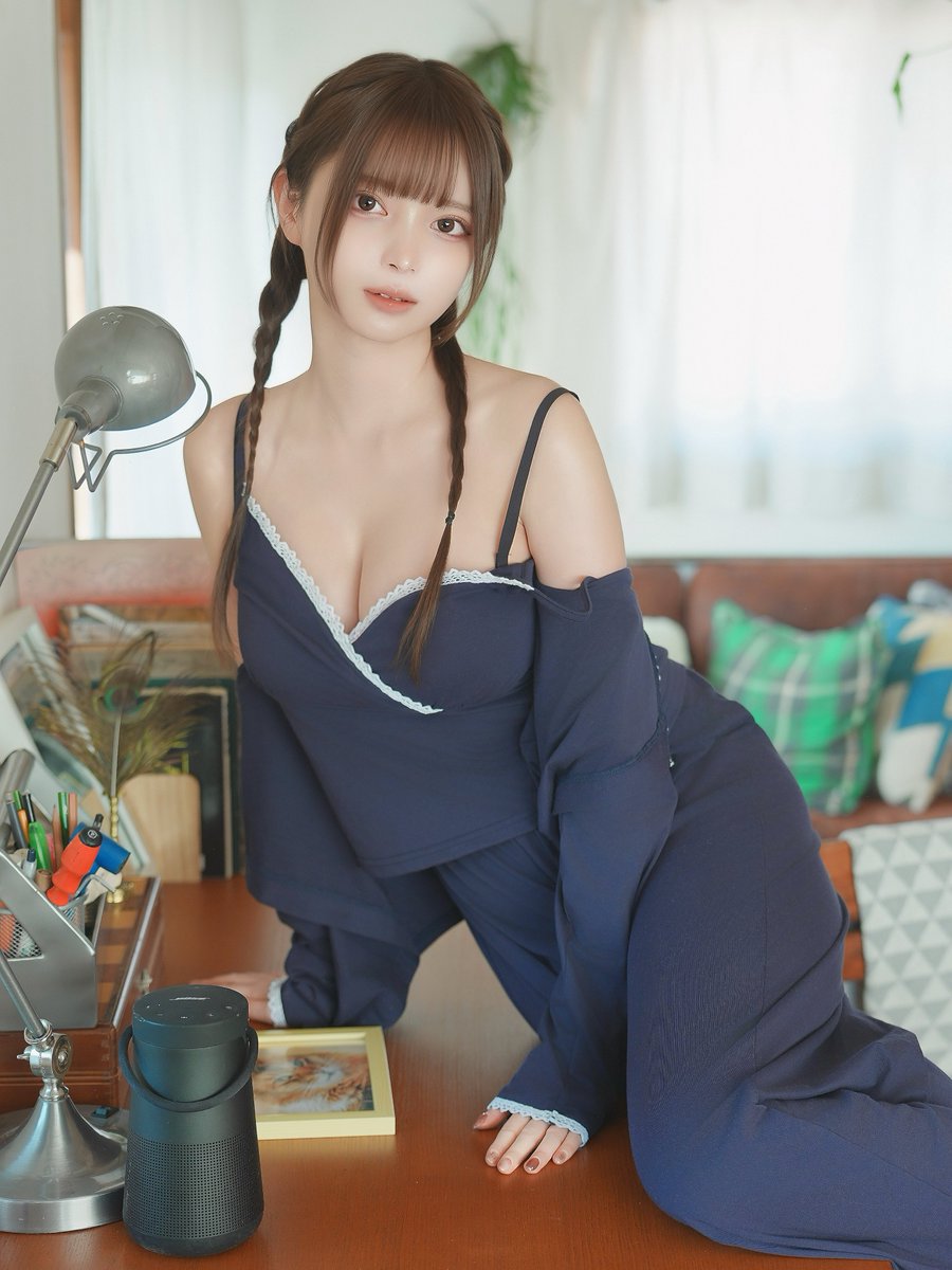 hayasemiru's tweet image. 寝巻き姿ってグッとくるよね